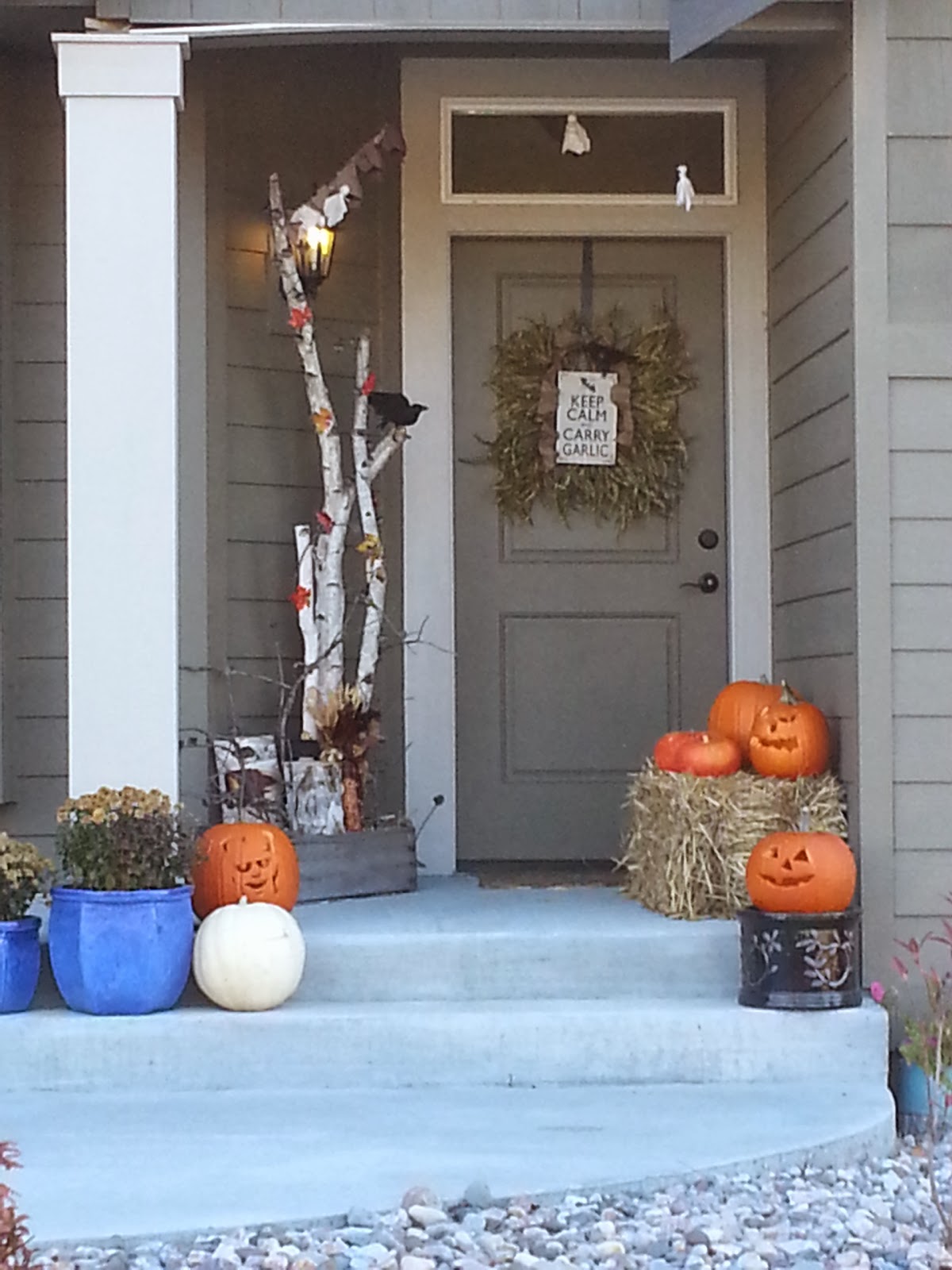 Idea Bottle: Keep Calm and Carry Garlic: Halloween/Fall Front Porch ...