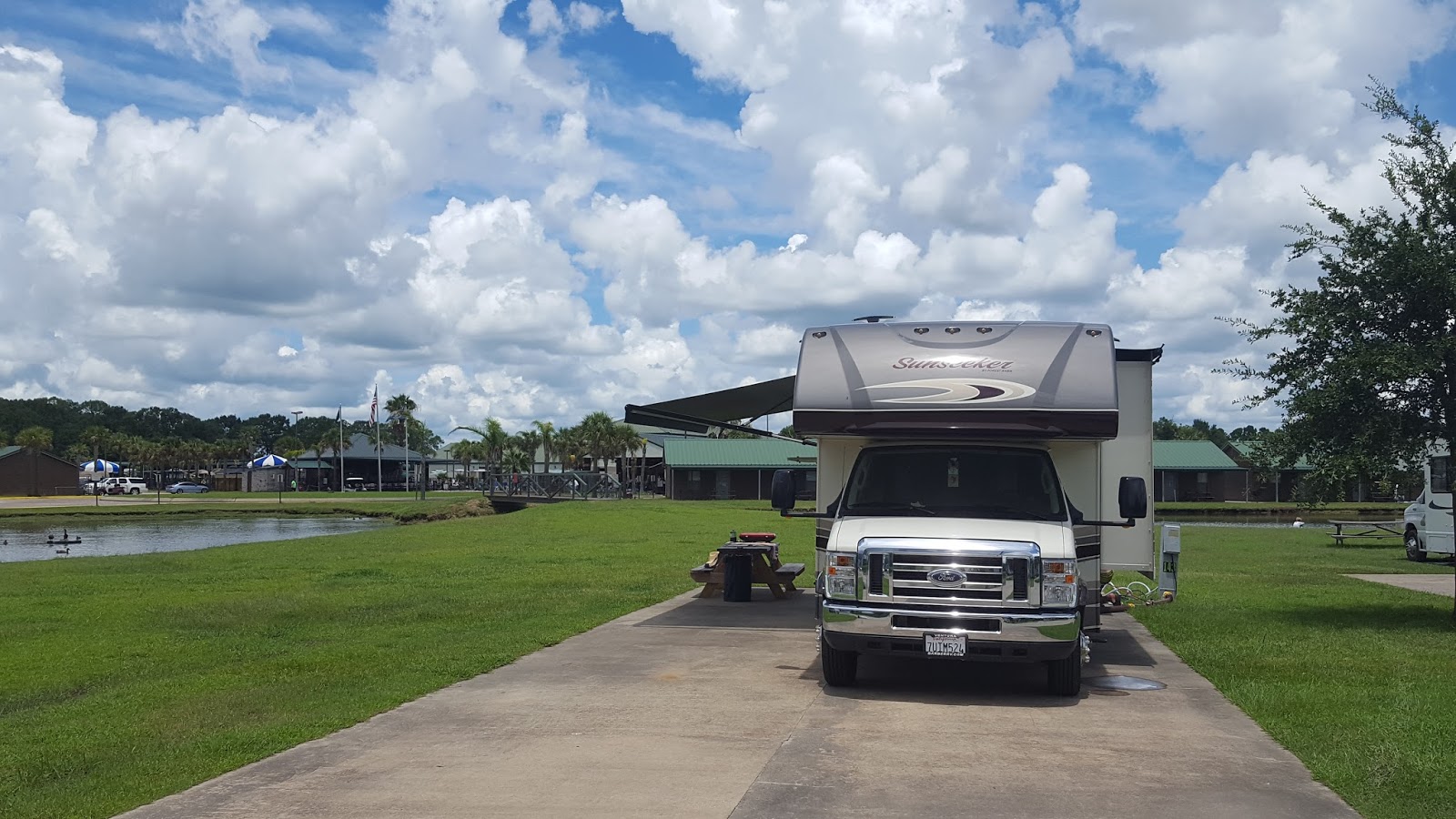 Campgroundcrazy Cajun Palms Rv Resort Henderson Louisiana