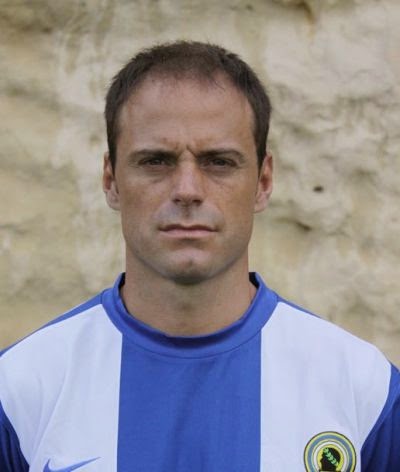 ¿Cuánto mide Javier Farinós?