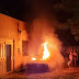 NORDESTE / Policiais incendeiam carro de mulher que criticou greve da PM no Ceará