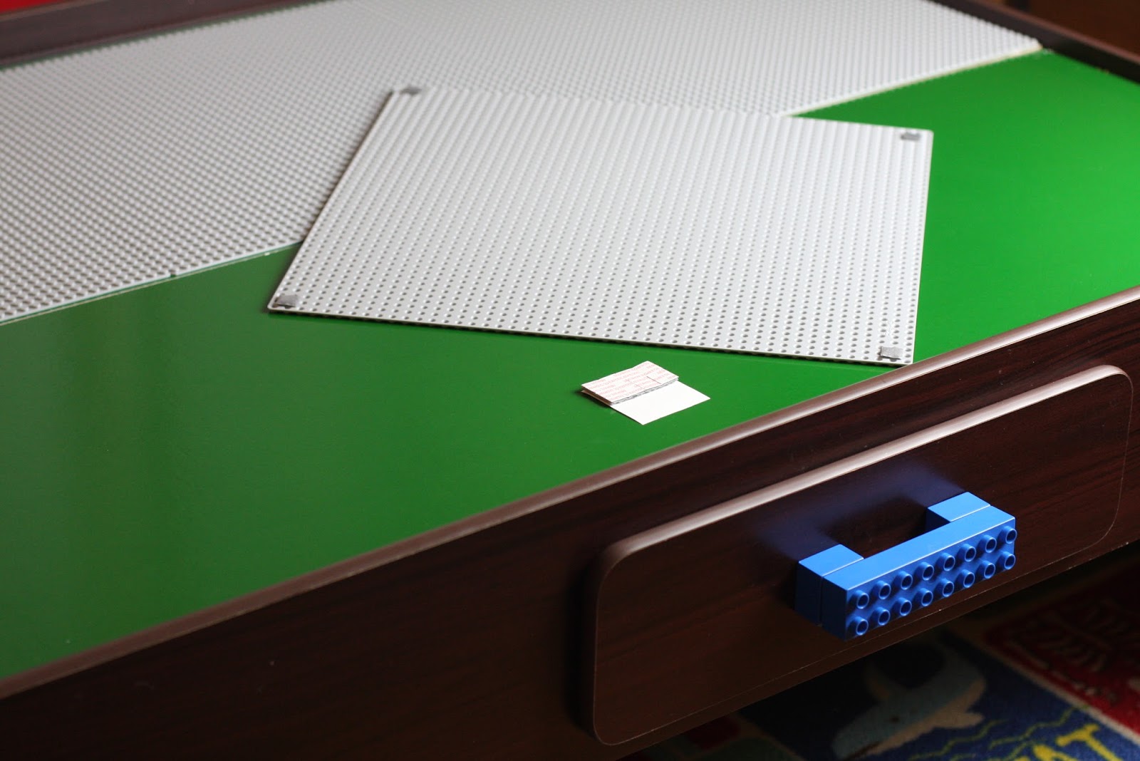 GEEK DIY BAM! TRAIN TABLE TO LEGO TABLE CONVERSION DIY TUTORIAL