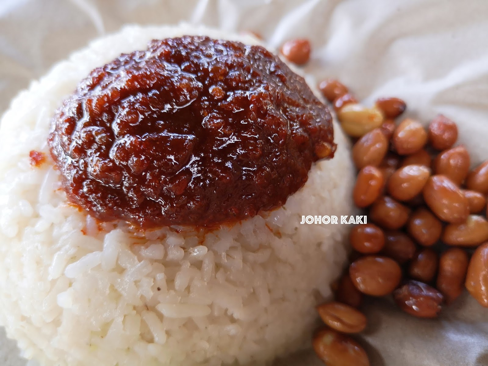 Wak Kentut Nasi Lemak in Kulai. Most Famous in Johor. Updated 2019