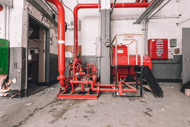 red piping automatic foam system