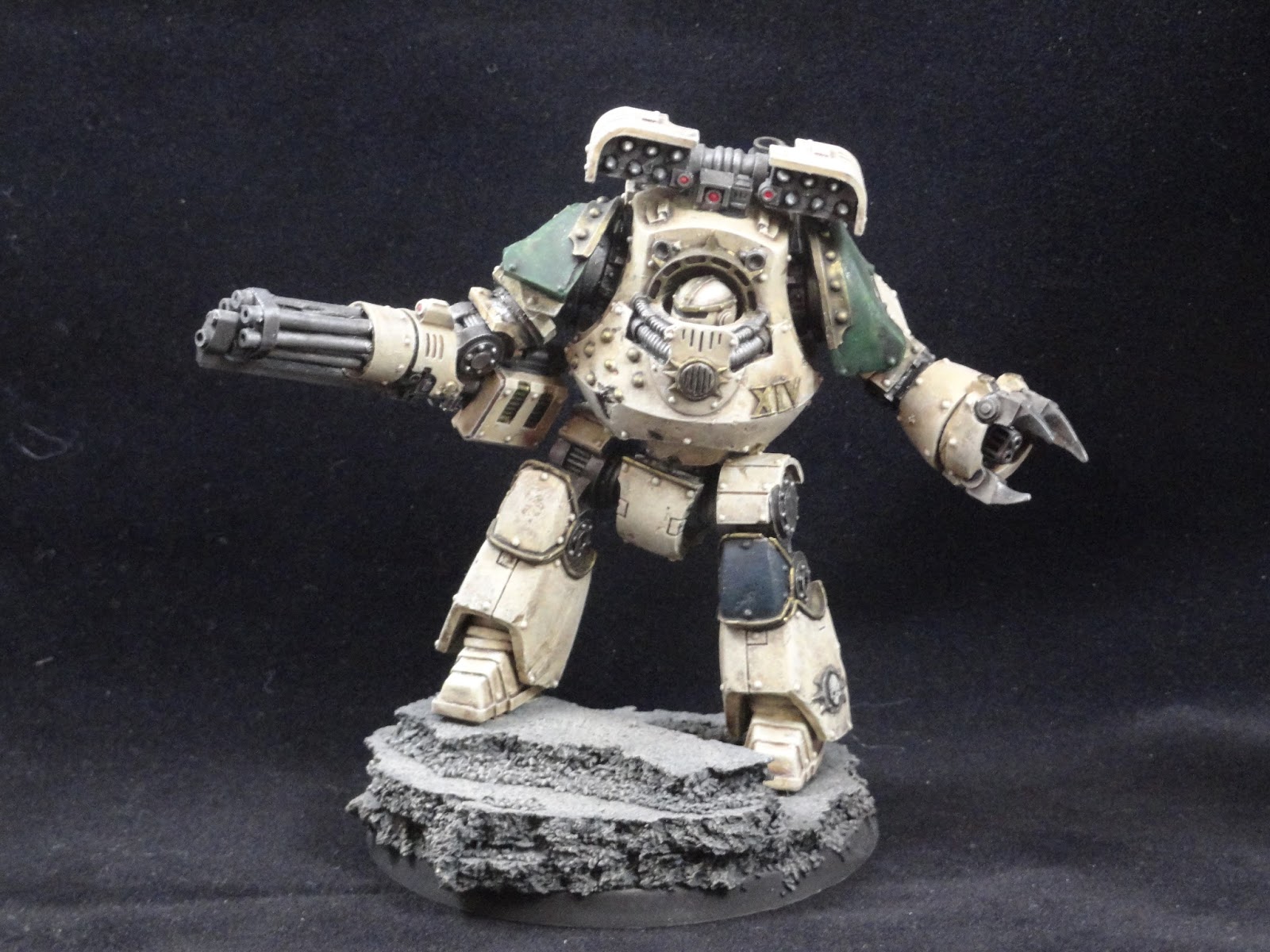On the Painting Table Death Guard Contemptor Dreadnought