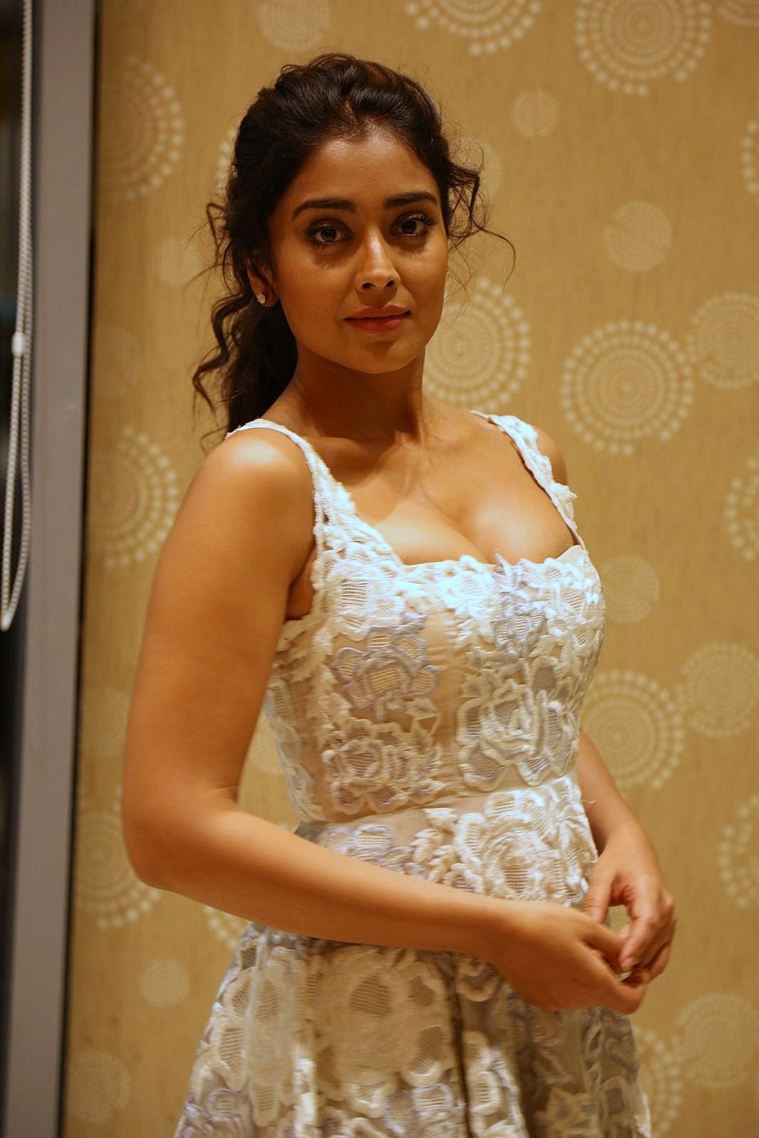 Shriya Saran Super Sexy Cleavage Show At Telugu Film â€œPaisa Vasoolâ€ Audio Success Meet