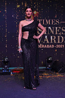 Shruti Haasan Sizzling in Black HeyAndhra.com