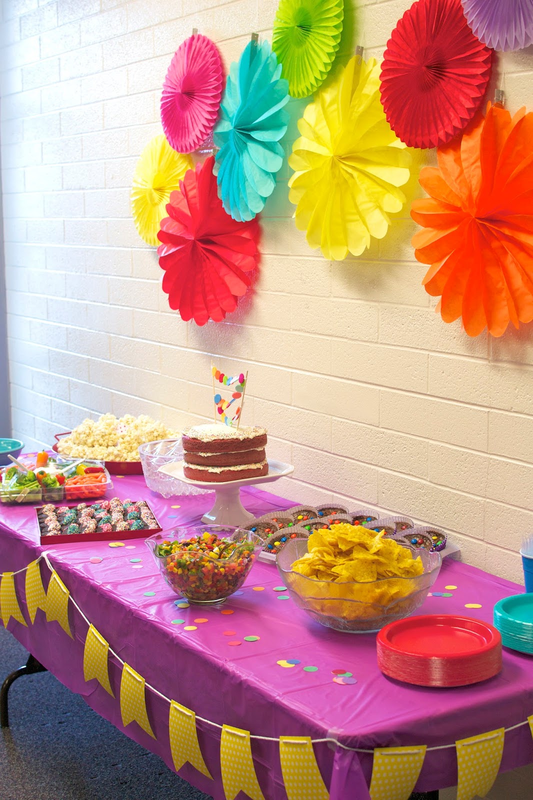 Craft Rookie: Sprinkle/Polka Dot Theme Baby Shower