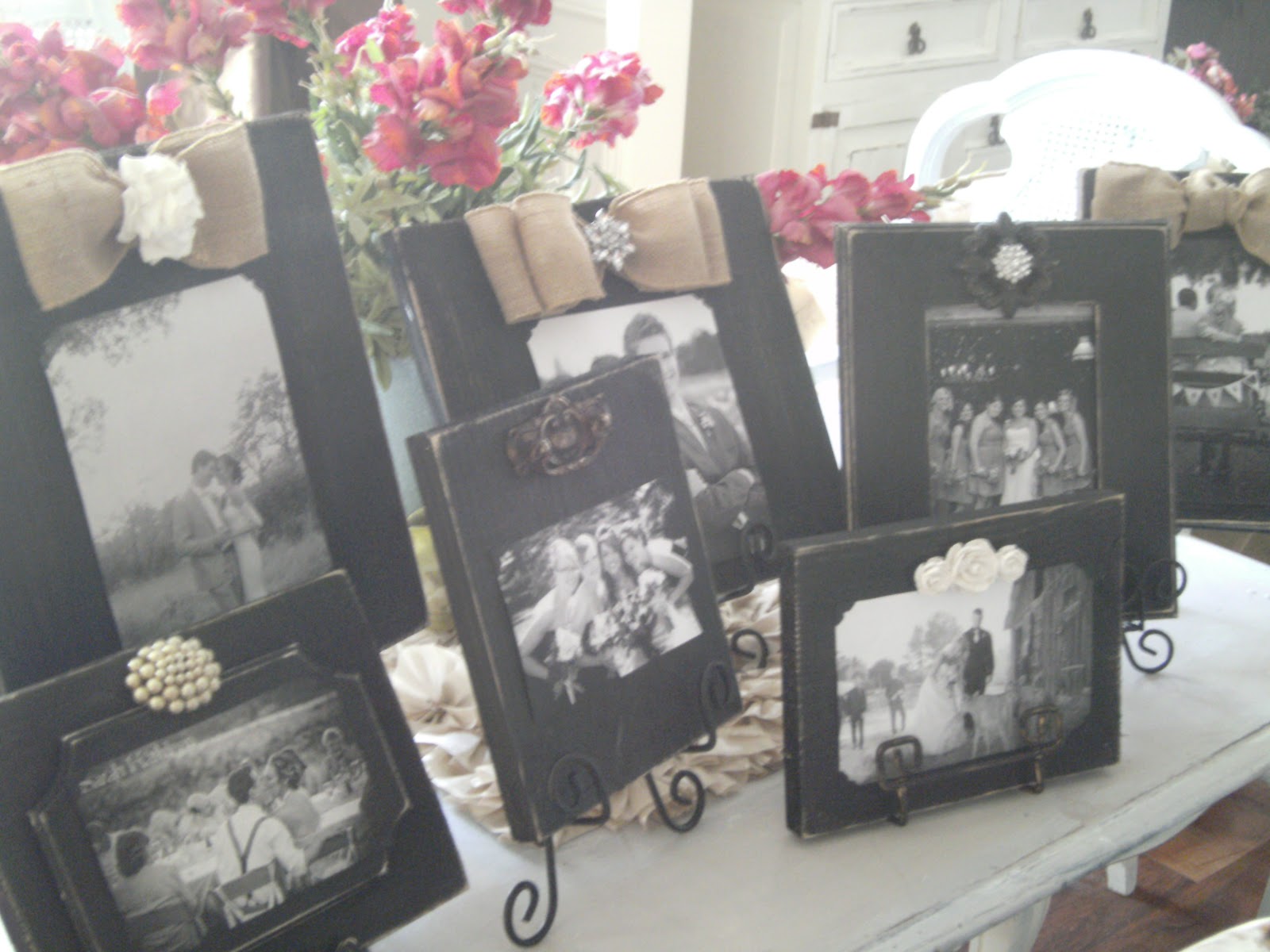 Grace Upon Al Custom Distressed Frames For Wedding Memory If You Are In The Birmingham Al Area And Would Like To Talk About A Custom Order For Frames Bridesmaids Gifts Memory Table Etc Feel Free Email