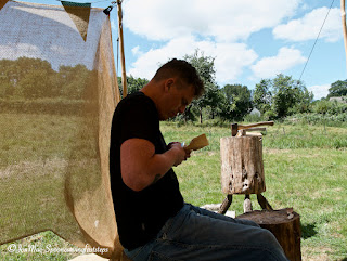 spoon-carving