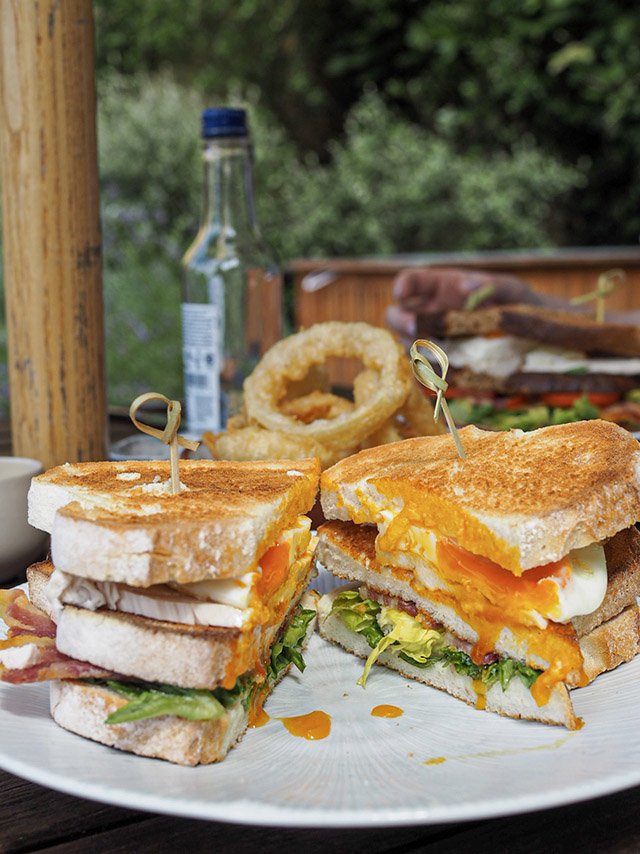 Foxhill Manor club sandiwch Foxhill Manor club sandwich