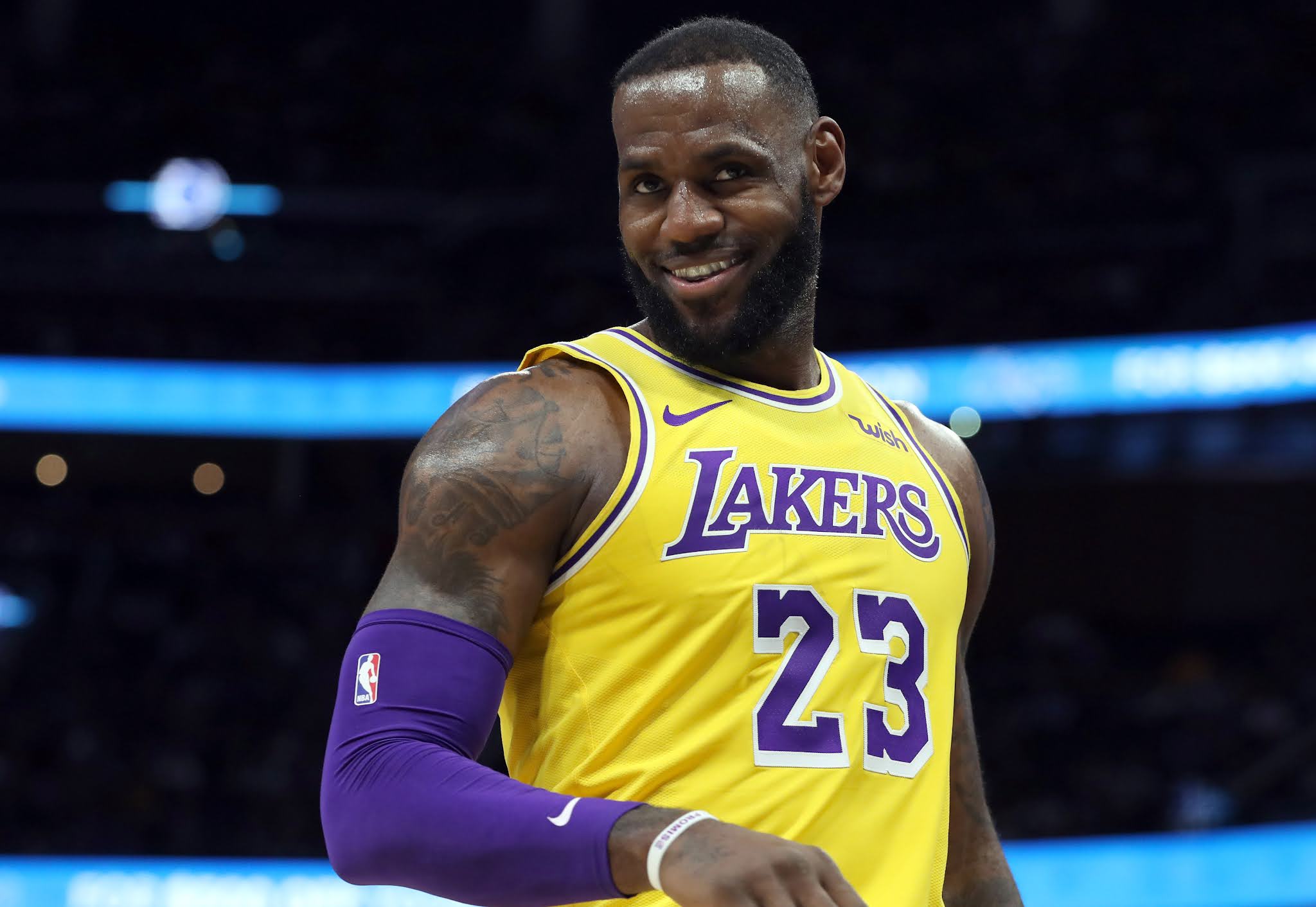 LeBron James Becomes The First Billionaire in U.S. Team Sports - NBA