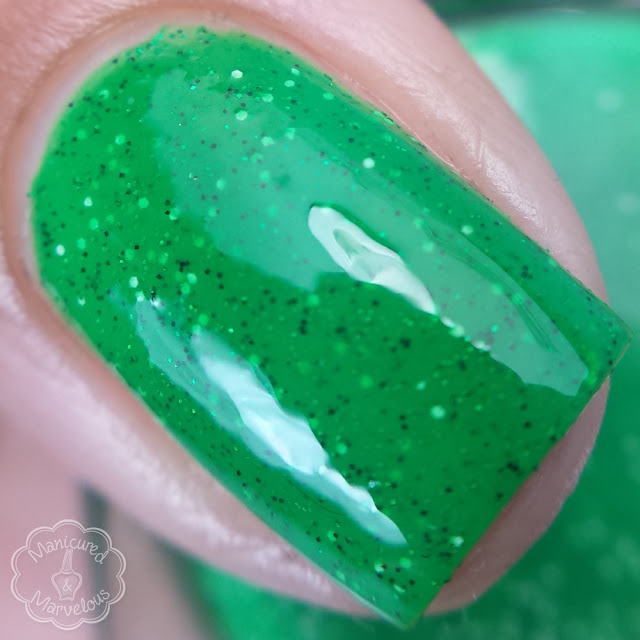 CDB Lacquer - Mistletoe Kisses