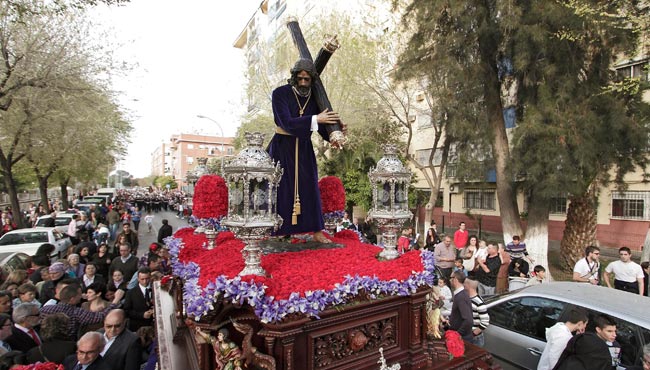 Resultado de imagen de Franciscana Hermandad de Penitencia y Cofradía de Nazarenos de María Santísima de la Purísima Concepción y Santo Cáliz de Nuestro Padre Jesús del Divino Perdón y Beata Madre Ana María Javouhey