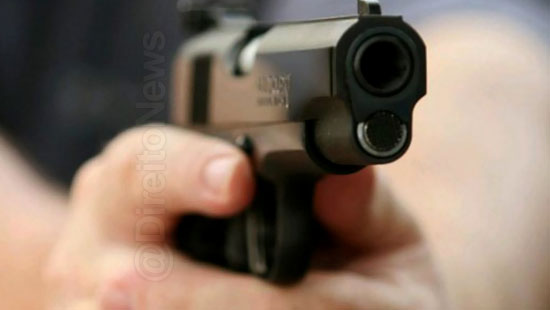 briga transito advogado atira motorista app