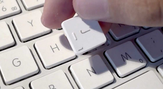 5 Trik Tutorial Membersihkan Keyboard Laptop 5 Trik Tutorial Membersihkan Keyboard Laptop