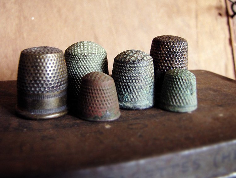 My Antique World The Thimble collecting