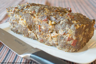 Gehaktbrood met zongedroogde tomaten en pesto