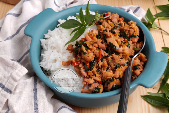 Resep Thai Chicken Basil JTT