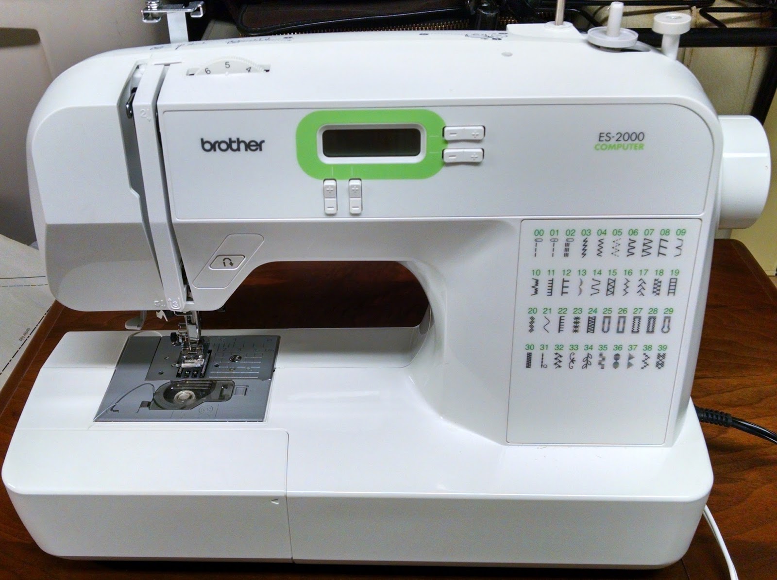 Sewing Machine Mavin Broken Dreams