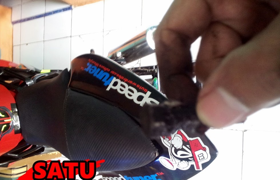 Efek Menutup Lubang Ais Beat Karbu