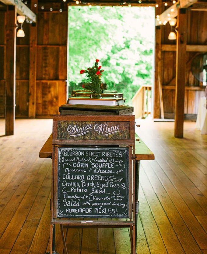 12 Delightful Ways To Use Wedding Signs Throughout Your Wedding - Tell Guests What's On The Menu
