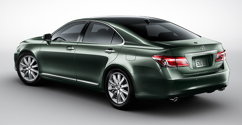 Lexus 2012 года