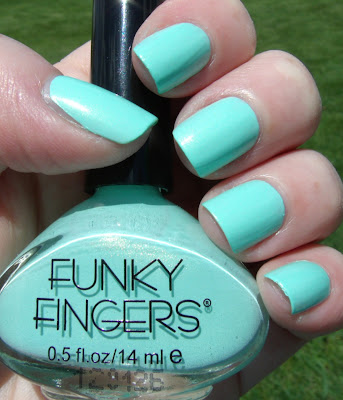 Funky Fingers Mrs. Mint