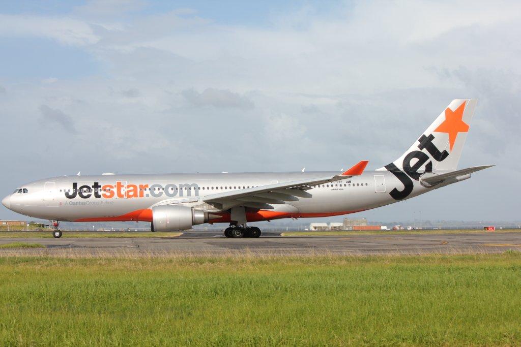 3rd Level New Zealand Big Airport Big Planes Little Airport