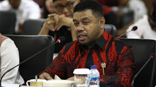 Menteri Investasi Ikut Campur Masalah Batas Wilayah Fakfak - Bintuni, Anggota DPD RI: Jangan salah masuk kamar Menteri Investasi Ikut Campur Masalah Batas Wilayah Fakfak - Bintuni, Anggota DPD RI: Jangan salah masuk kamar