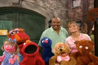Elmo, Louie, Prairie Dawn, Baby Bear, Gordon, Grover, Curly Bear and Gina sing a song about using potty You'll Do It. Sesame Street Elmo's Potty Time