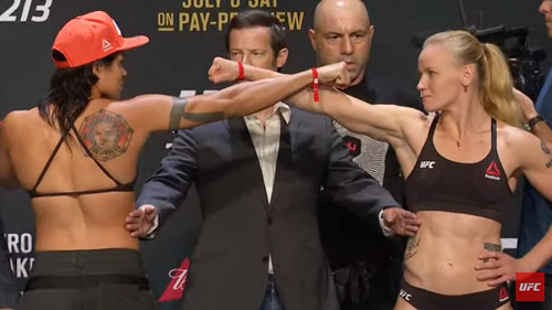 Após desistir de luta, baiana Amanda Nunes é punida pelo presidente do UFC