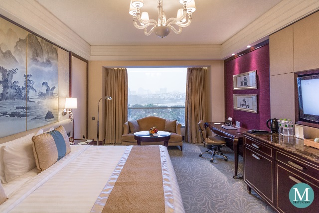 Deluxe River View Room at Shangri-La Hotel Guilin