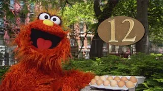 12 kids and a dozen eggs counted by Murray. Sesame Street Episode 4412 Gotcha season 44