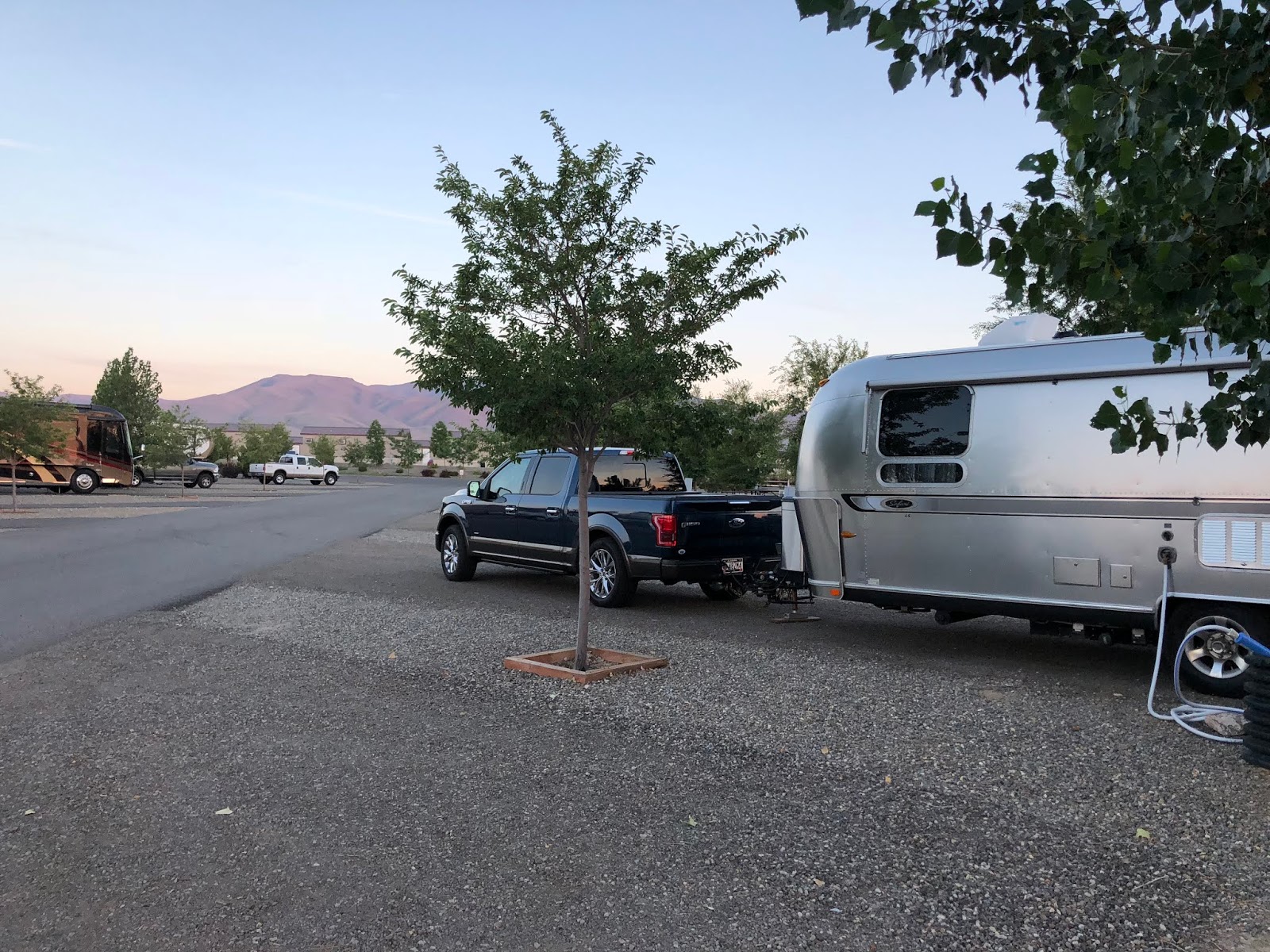 Cozy Rosie New Frontier RV Park Winnemucca, Nevada (July 2018)
