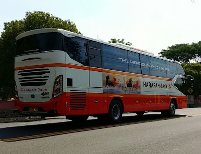 Foto Bus Harapan Jaya