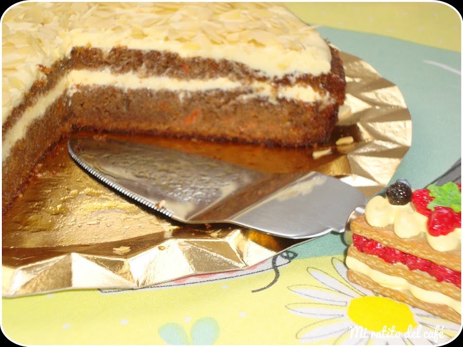Tarta de zanahoria con chocolate blanco