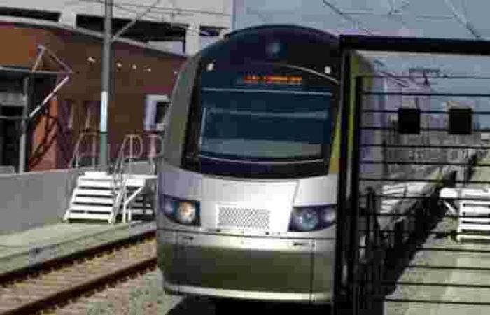 المملكة المغربية يشتري ثلاثين قاطرة كهربائية بتمويل فرنسي لتحديث اسطول السكك الحديدية