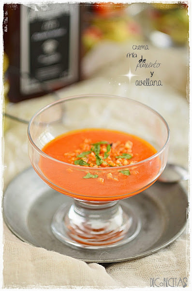 Crema Fría de pimiento y avellana