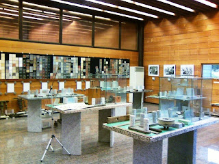 石の百年館（旧館）　展示・石の標本2