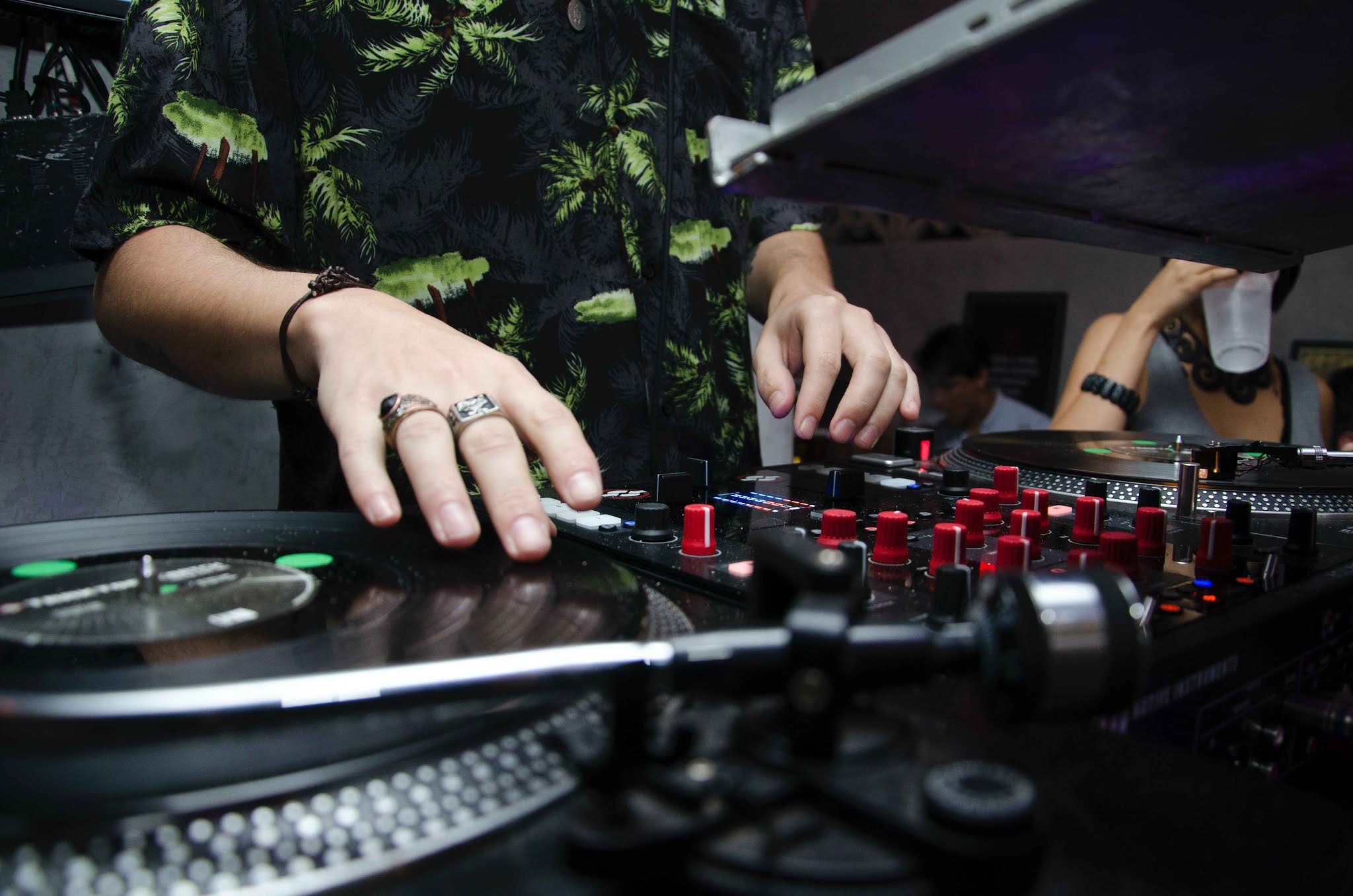 What is Turntablism? And Different Parts of Turntable