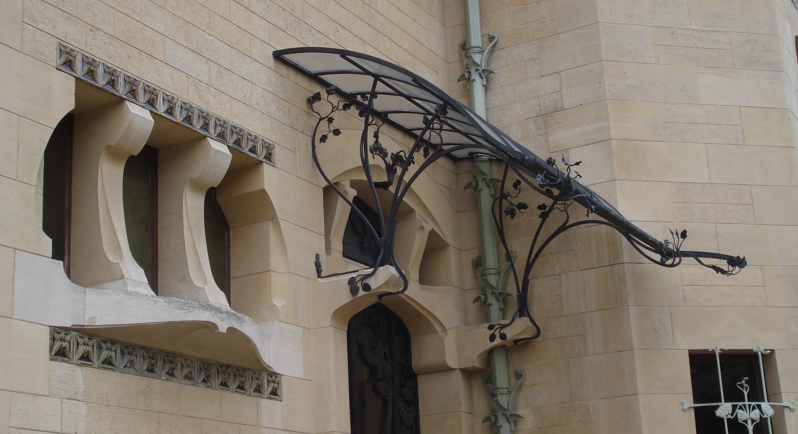 鄭立勳。常滿。Bountiful。Mandy Cheng: Nancy - Art Nouveau decoration