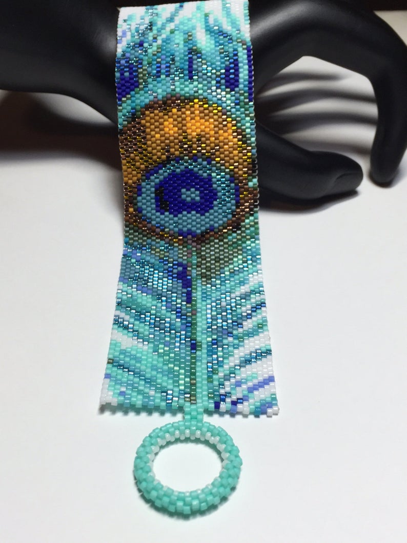 Off Loom Bracelet Tutorials by BeautifulBeaded713 / The