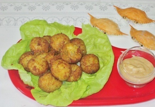 Shobha's Food Mazaa: BOLINHOS DE SIRI ( Crab Meat Balls )