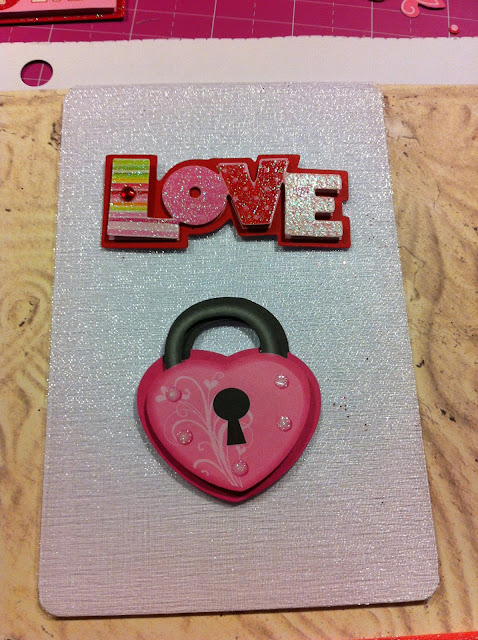 love-lock-valentine-card-shimmer