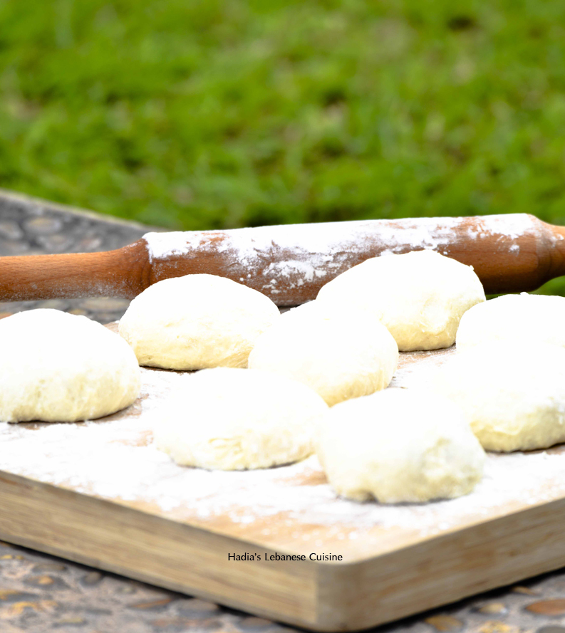 Pita Bread / Arabic Bread | LEBANESE RECIPES