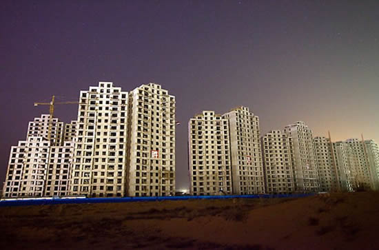 中国のパリのレプリカがゴーストタウン化