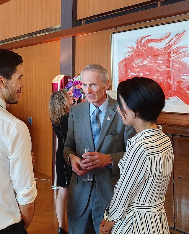 フランス人は王政復古に賛成？貴族制度が廃止された今も残る、フランス貴族の末裔とその生活