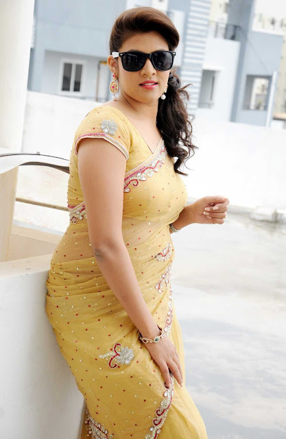 Telugu Hot Actress Moulika Latest Pics In Saree Gallery - Actress Doodles