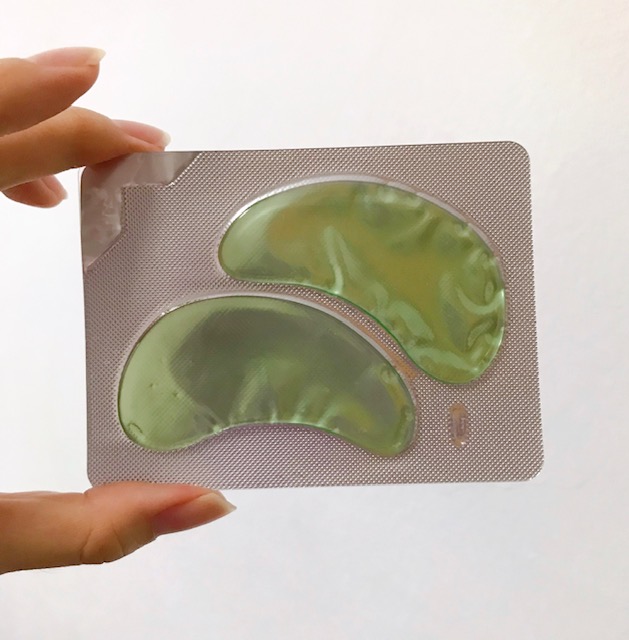 [ Review ] Baby Bright Aloe Vera & Fresh Collagen Eye Mask + Tomato