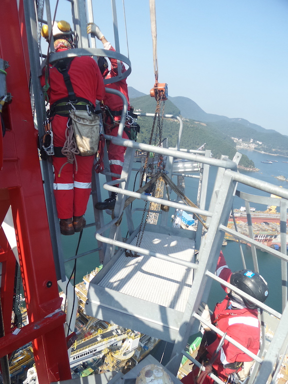 고층로프작업 & Rope Access Technician 해양플랜트 구조물 해체 고공로프작업 (로프액세스)